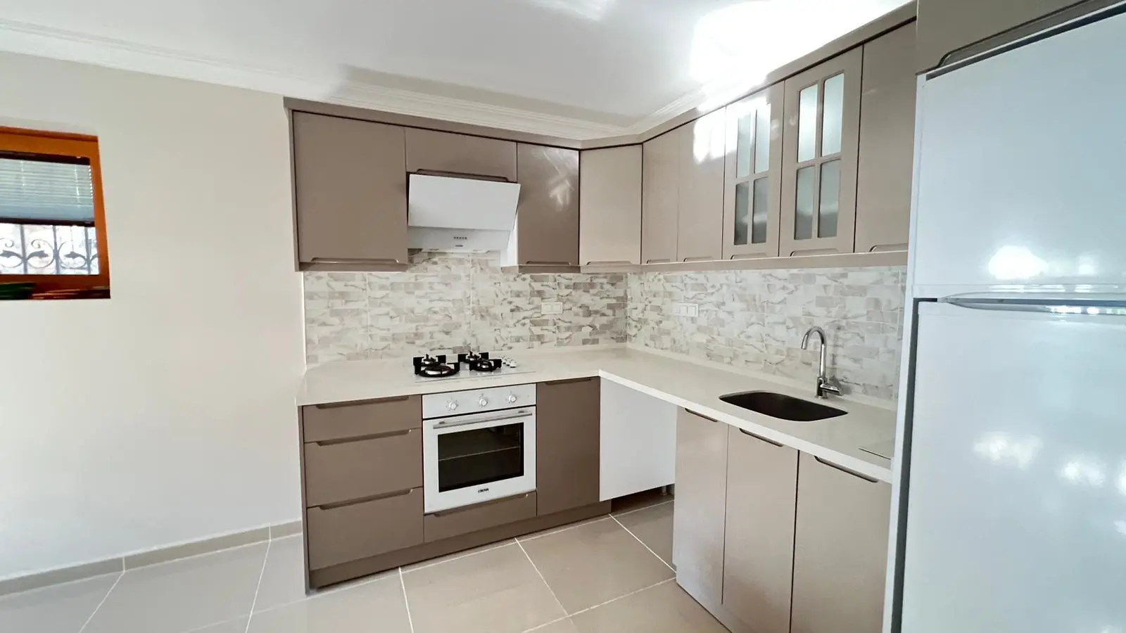 Fitted kitchen